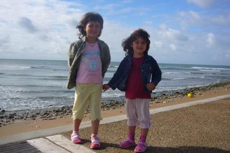 aout 2007 Laurine et Ludivine